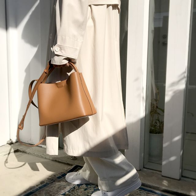 シルバー金具 Aesther Ekme エスターエクミ ショルダーバッグ - 通販
