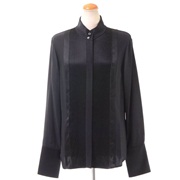 ストラネス STRENESSE フロントタックサテンブラウス ブラック 30% OFF