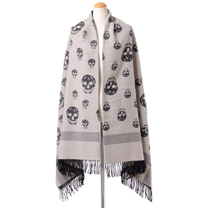 アレキサンダーマックイーン (Alexander McQueen) スカルストール ブラック 30% OFF