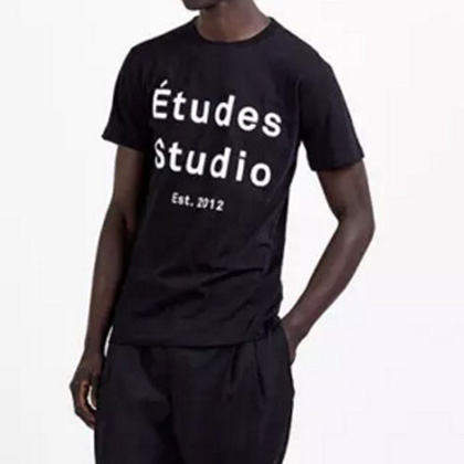 エチュード (etudes) ロゴプリントTシャツ コットン ブラック 30% OFF