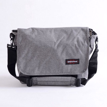 イーストパック (EASTPAK) ショルダーバッグ ナイロン グレー 30% OFF