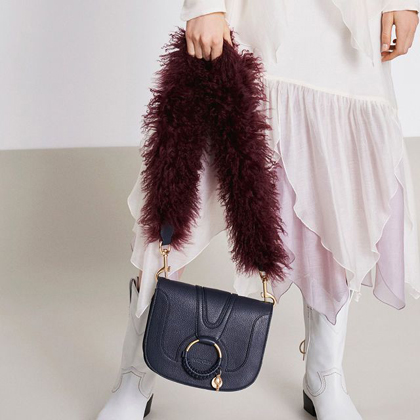 シーバイクロエ (see by chloe) HANAファーショルダー付きバッグ シープスキン ネイビー