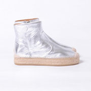 エムエムシックス メゾンマルジェラ (MM6 MAISON MARTIN MARGIELA) エスパニョール底ハイカットスニーカー レザー シルバー 20% OFF